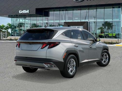 Shimmering Silver 2026 Hyundai TUCSON SE