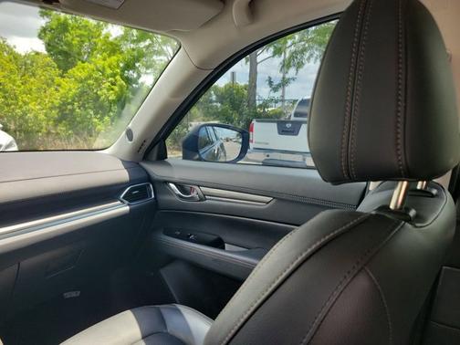 2022 Mazda CX-5 2.5 S Premium Package