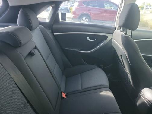 2016 Hyundai Elantra GT Base