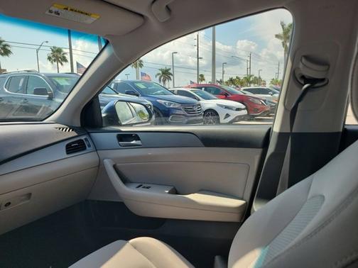 2019 Hyundai SONATA SEL