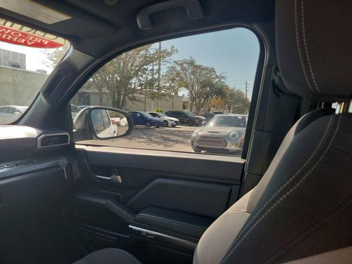 2024 Toyota Tacoma Hybrid TRD Off Road