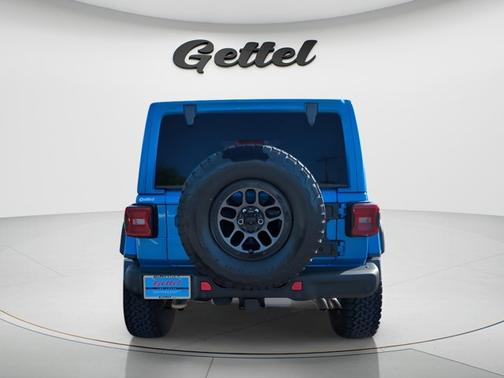 Hydro Blue Pearlcoat 2023 Jeep Wrangler Rubicon 392