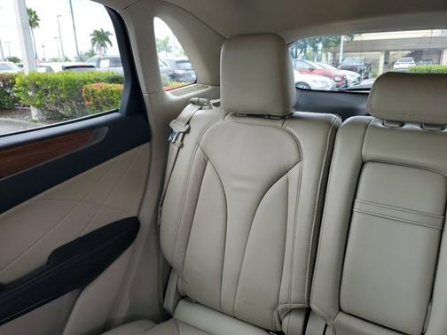 2019 Lincoln MKC Select