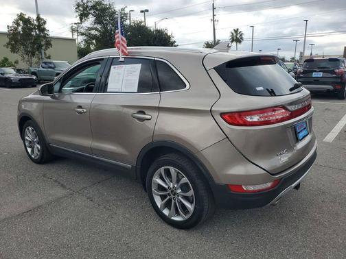 2019 Lincoln MKC Select