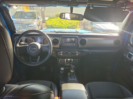 2021 Jeep Gladiator Sport