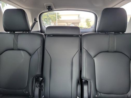 2023 Honda Pilot Touring 8-Passenger