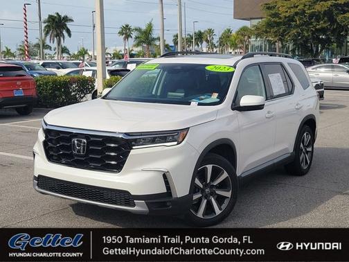2023 Honda Pilot Touring 8-Passenger