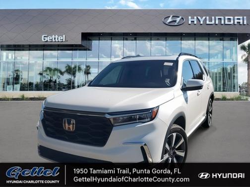 2023 Honda Pilot Touring 8-Passenger