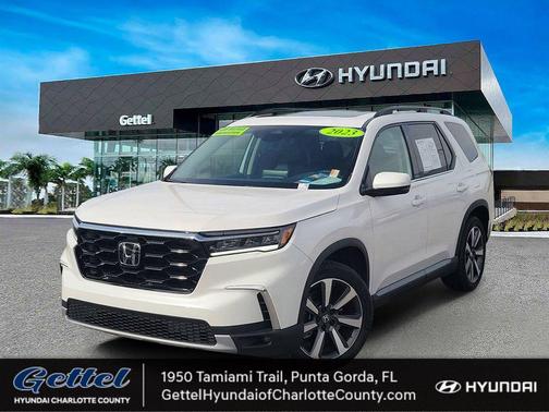 2023 Honda Pilot Touring 8-Passenger