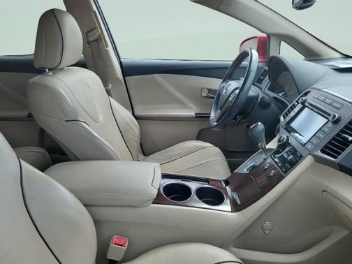 Barcelona Red Metallic 2015 Toyota Venza XLE