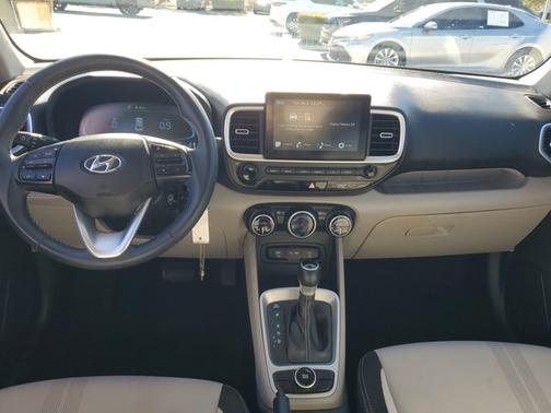 2023 Hyundai VENUE SEL