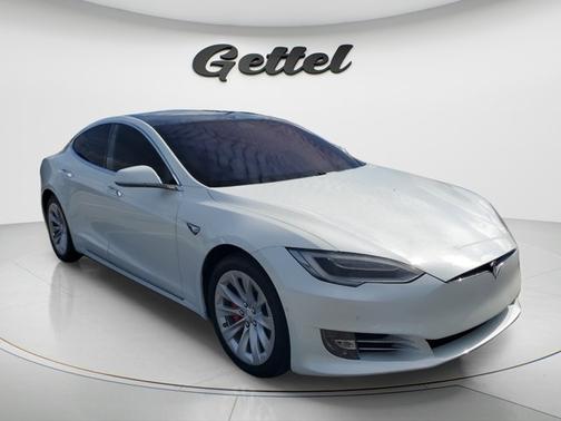 Pearl White Multi-Coat 2019 Tesla Model S Performance