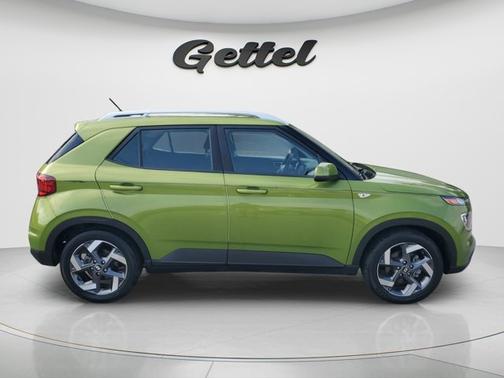 2023 Hyundai VENUE SEL