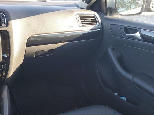 2015 Volkswagen Jetta 1.8T SEL