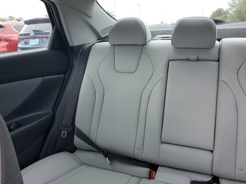 2023 Hyundai ELANTRA HEV Limited