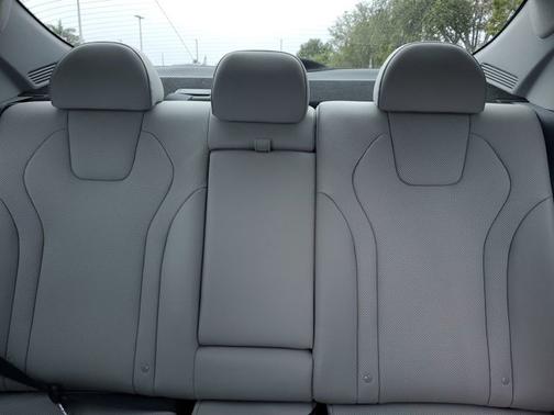 2023 Hyundai ELANTRA HEV Limited