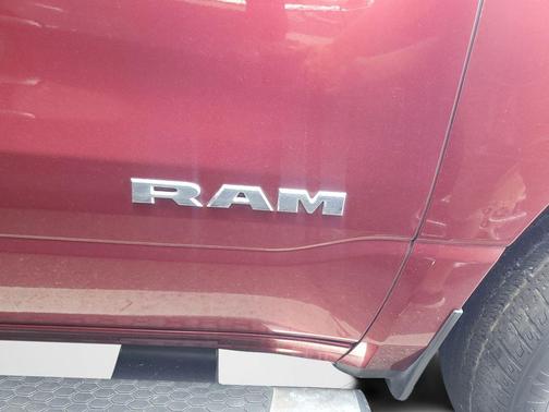 Delmonico Red Pearlcoat 2023 RAM 1500 Big Horn/Lone Star