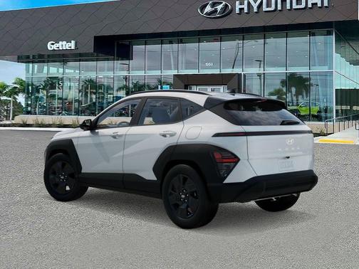Atlas White 2027 Hyundai KONA SEL Sport