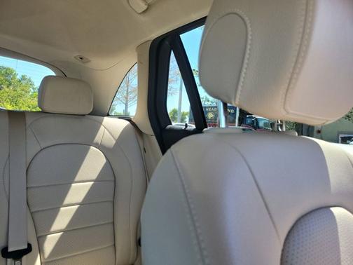 2019 Mercedes-Benz GLC 300 Base