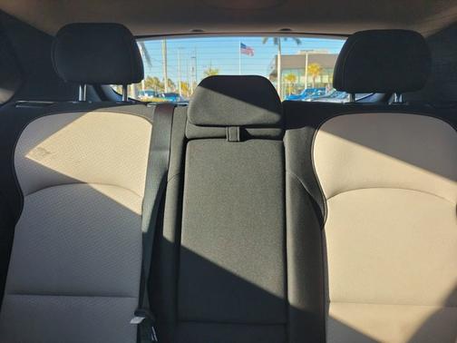 2018 Hyundai Elantra GT Base