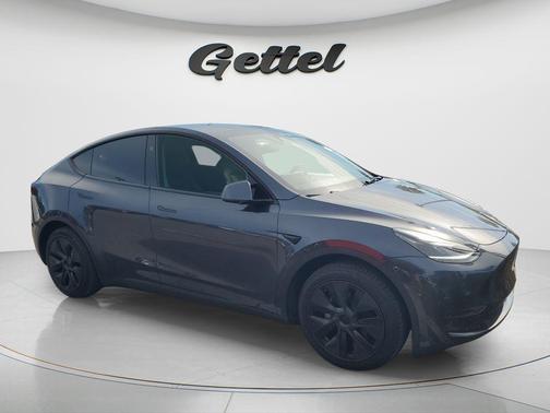 Solid Black 2025 Tesla Model Y Long Range Dual Motor Rear-Wheel Drive