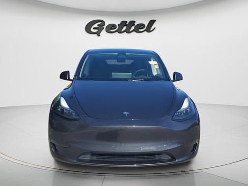 Solid Black 2025 Tesla Model Y Long Range Dual Motor Rear-Wheel Drive