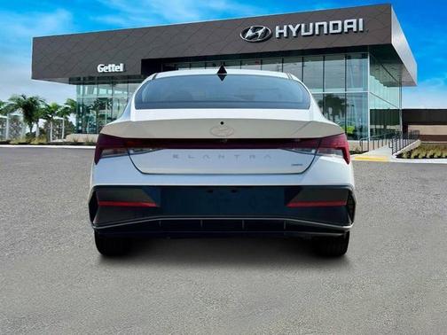 2025 Hyundai ELANTRA HEV Limited