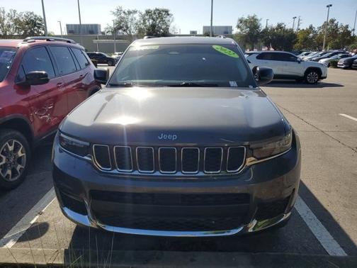 2022 Jeep Grand Cherokee L Laredo