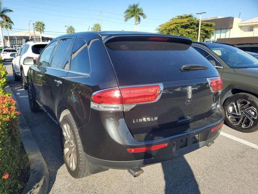 2013 Lincoln MKX Base