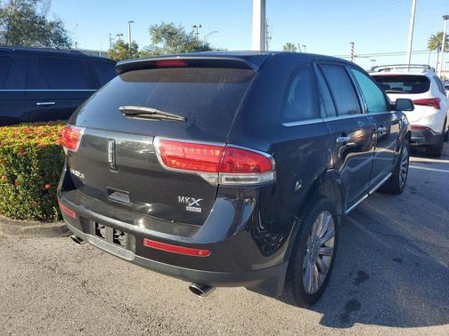 2013 Lincoln MKX Base