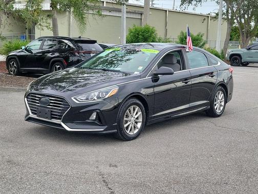 2018 Hyundai SONATA SE