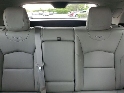 2022 Cadillac XT4 Premium Luxury