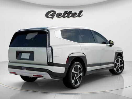 Snow White Pearl 2026 Hyundai IONIQ 9 Performance Limited