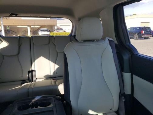 2025 Kia Carnival Hybrid EX