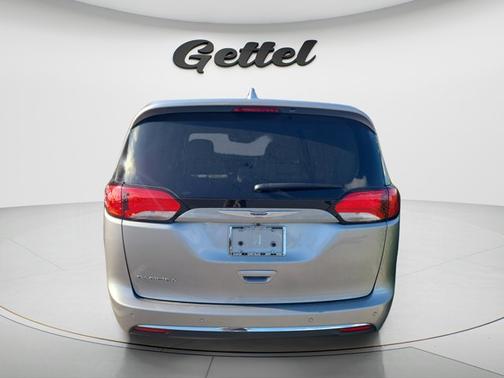 Billet Silver Metallic Clearcoat 2019 Chrysler Pacifica Touring Plus