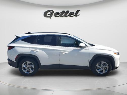 White Pearl 2024 Hyundai TUCSON SEL