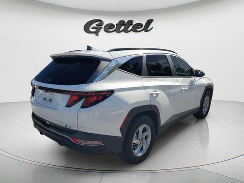 White Pearl 2024 Hyundai TUCSON SEL