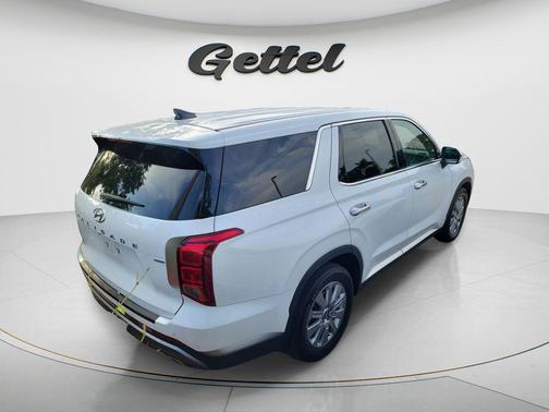 Hyper White 2023 Hyundai PALISADE SE