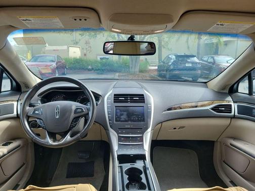 2016 Lincoln MKZ Base