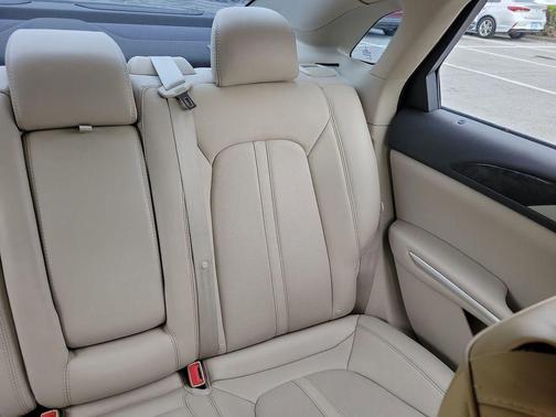 2016 Lincoln MKZ Base