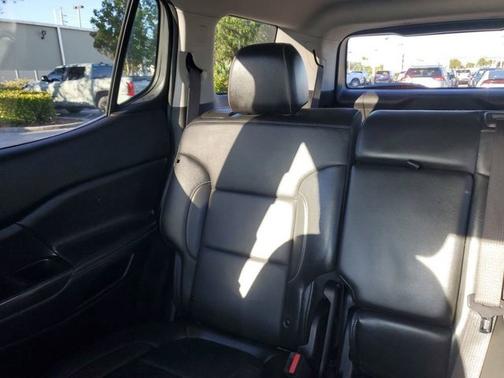 2023 GMC Acadia FWD SLT