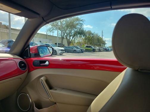 2013 Volkswagen Beetle 2.5L