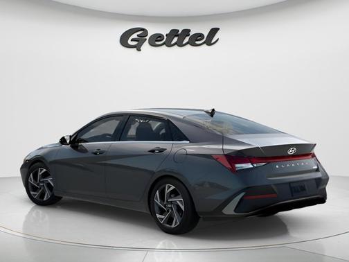 Ecotronic Gray 2026 Hyundai ELANTRA Limited