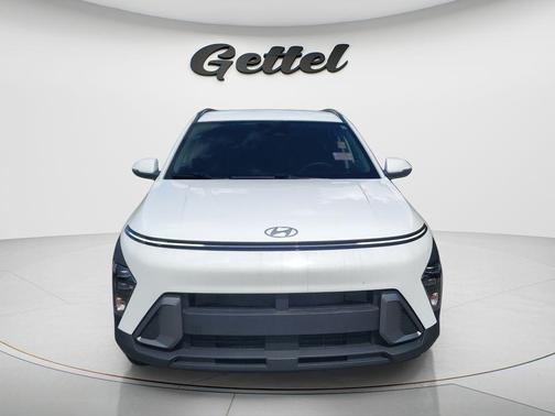 Atlas White 2024 Hyundai KONA SEL