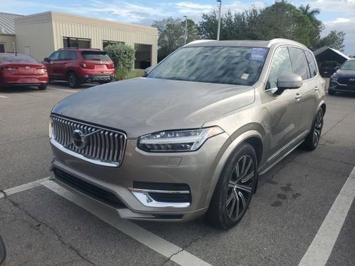 2021 Volvo XC90 Recharge Plug-In Hybrid T8 Inscription 7 Passenger