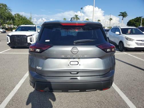 2025 Nissan Rogue S