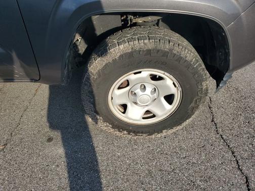 2016 Toyota Tacoma SR