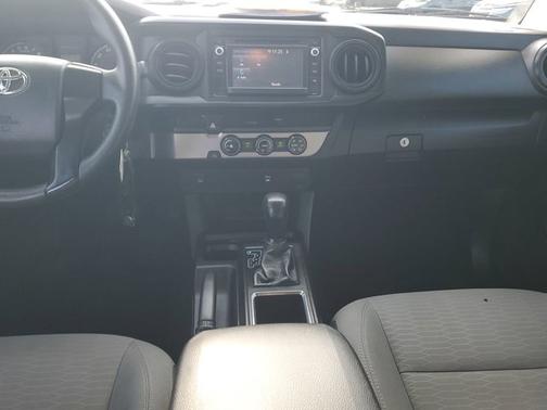 2016 Toyota Tacoma SR