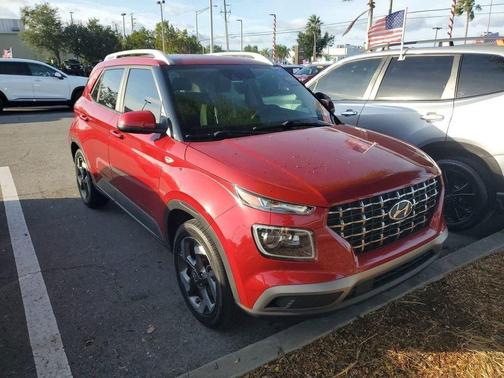 2022 Hyundai VENUE Limited