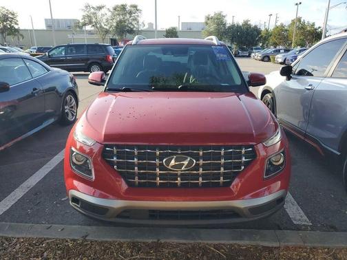 2022 Hyundai VENUE Limited